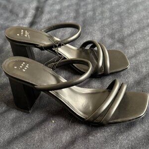 Like New‼️ A New Day Black Strappy Stacy Sandal Heel Women’s 10